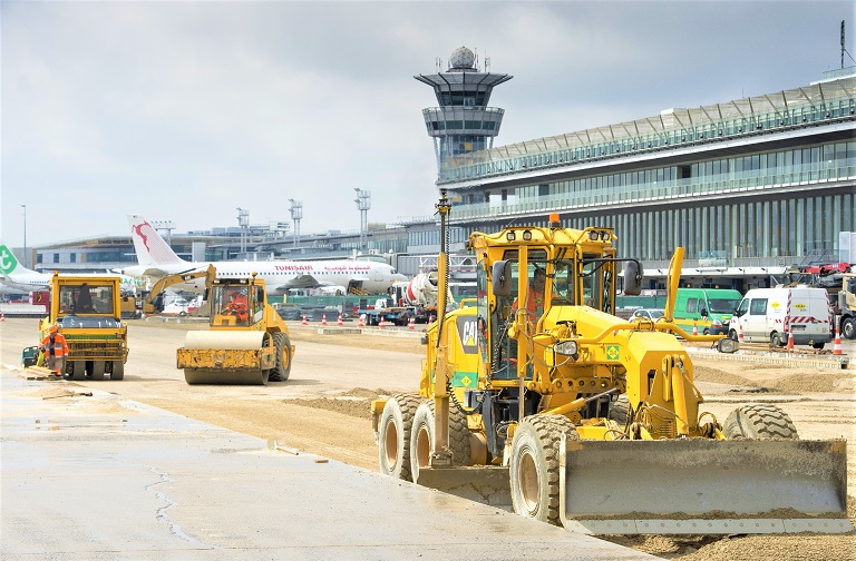 colas runway renovation Paris airport