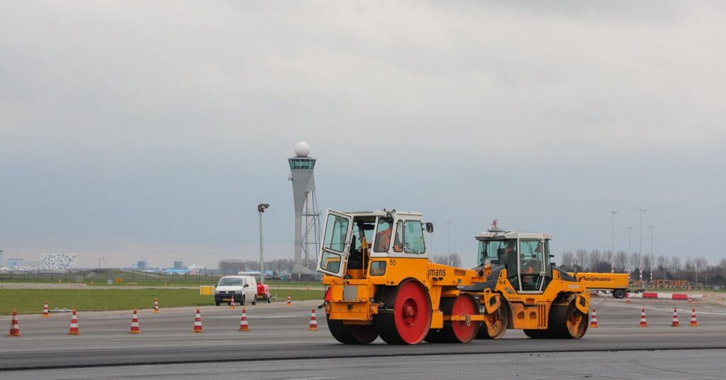 polderbaan runway maintenance closed