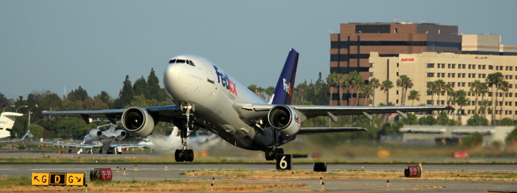 Memphis international airport cargo