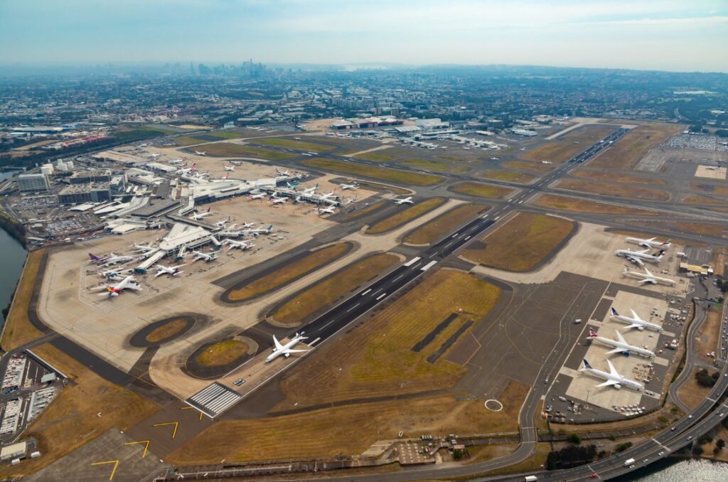 Sydney Airport east runway