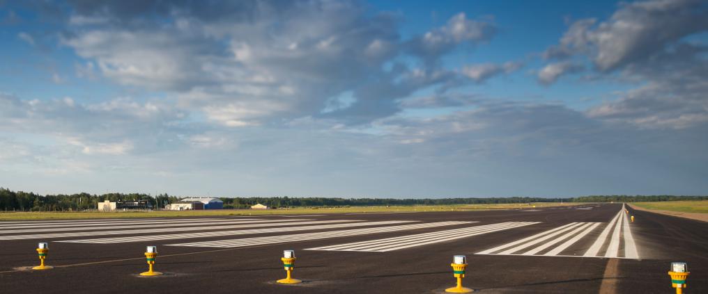 mariehamn airport runway