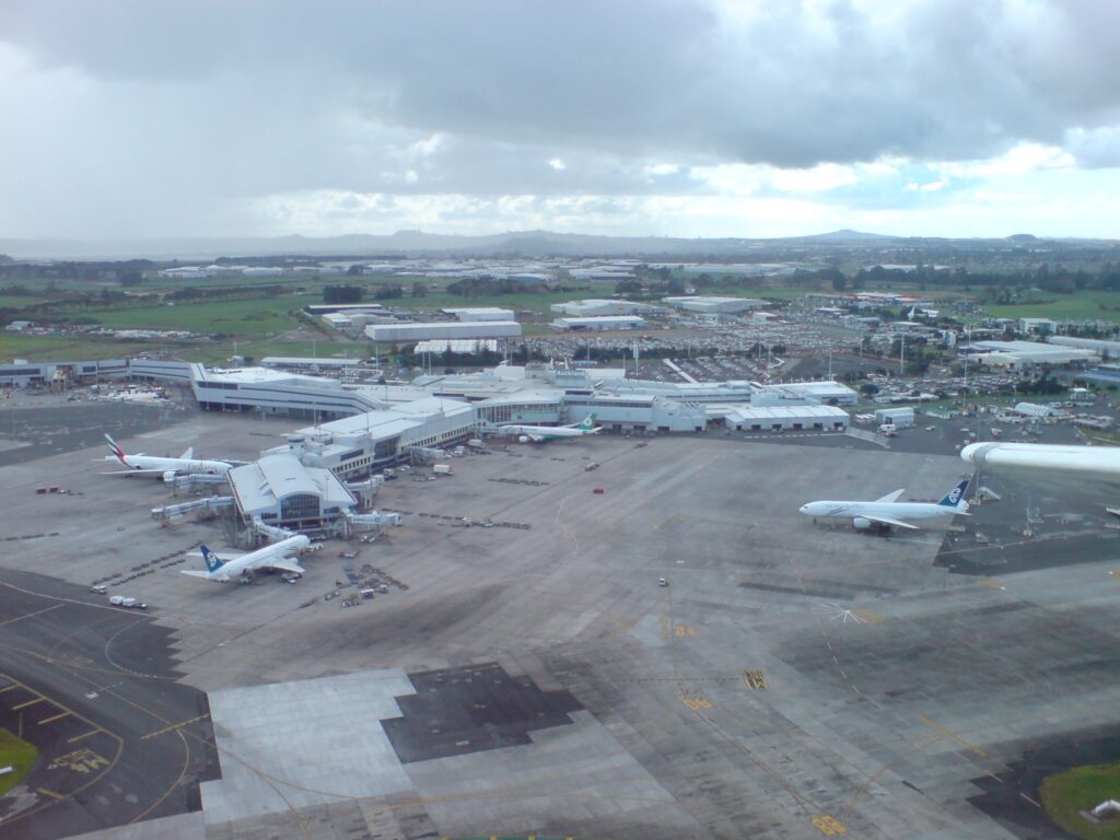 auckland airport infrastructure