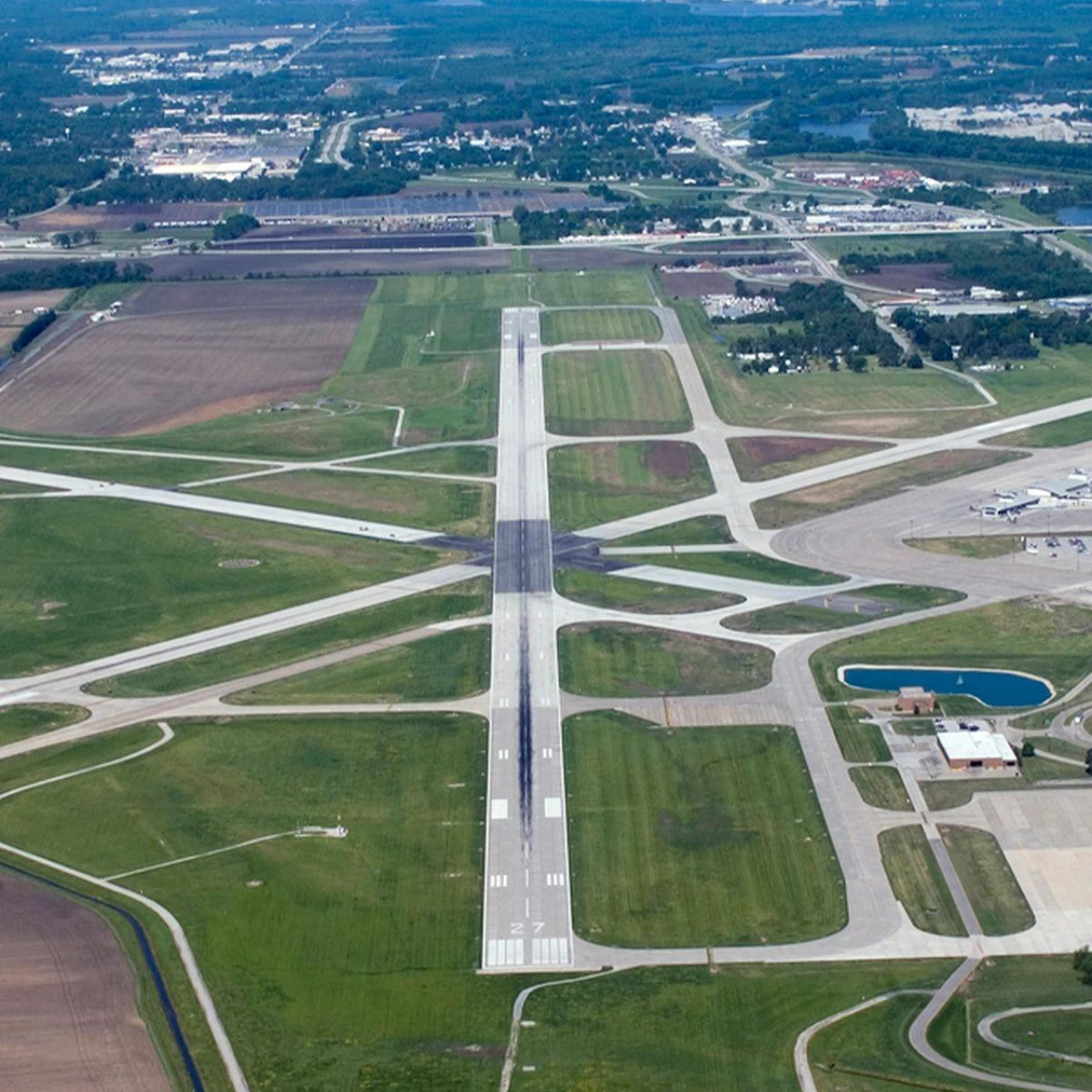 Quad Cities International Airport Airfield