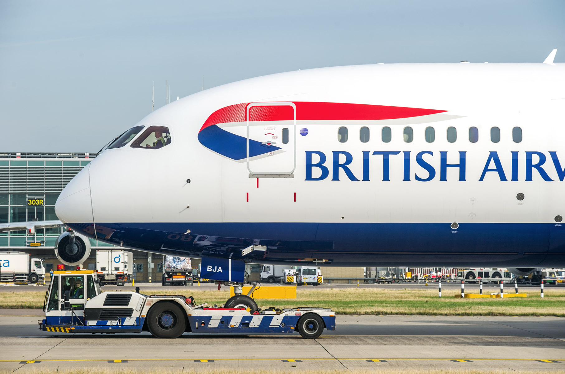 Heathrow Airport, British Airways Boeing 787-8 Dreamliner on taxiway