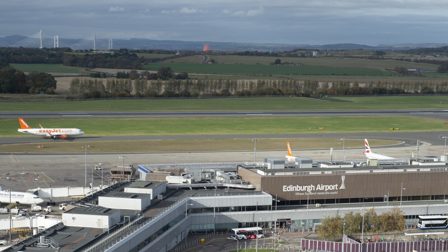 Agreement signed to acquire a 50.01% shareholding in the company owning Edinburgh Airport