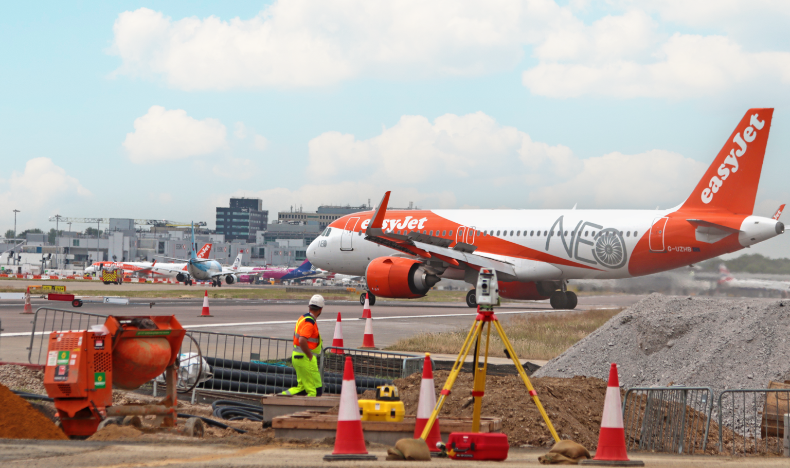 New Rapid Exit Taxiway Opens at London Gatwick | Airport Industry-News