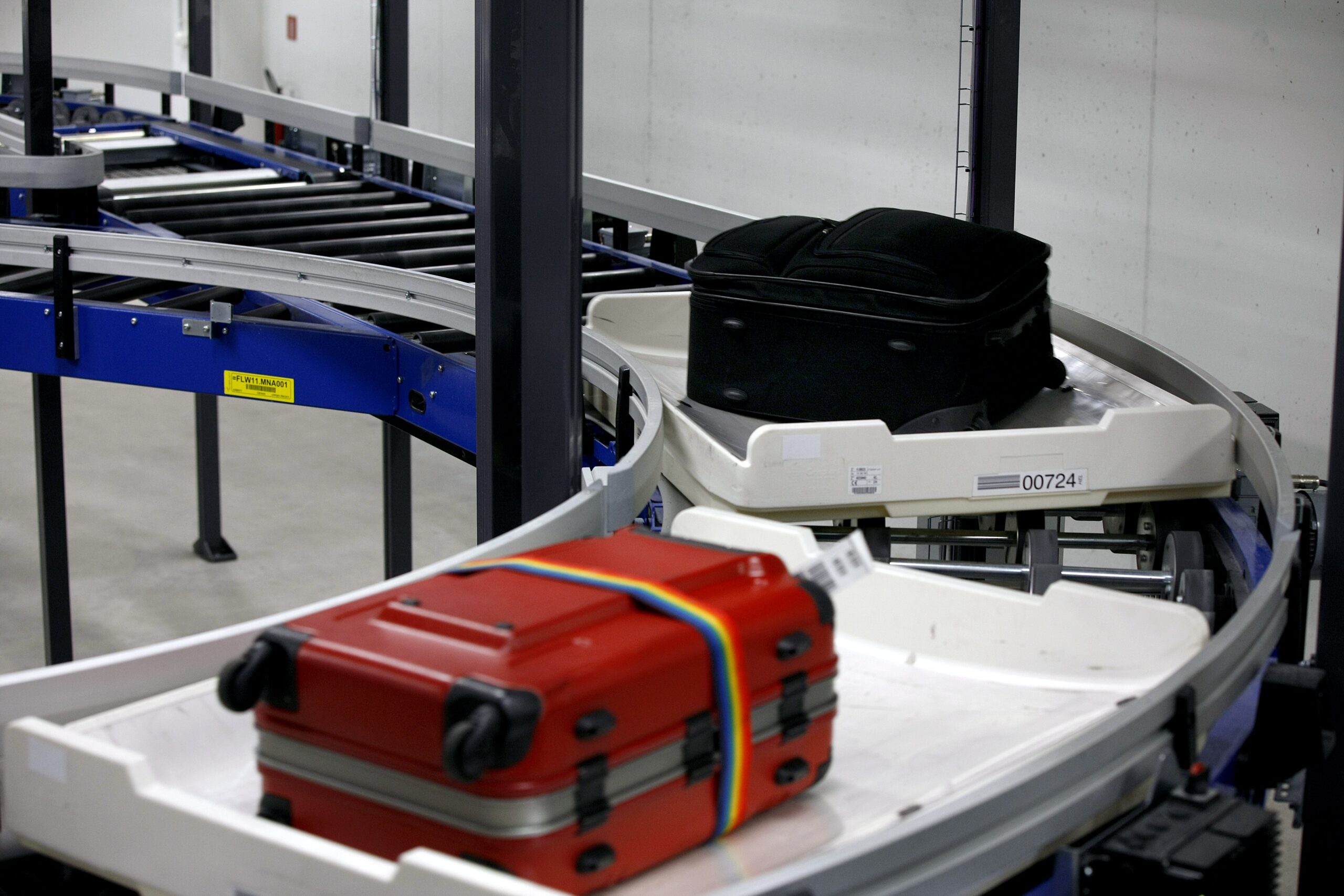 BEUMER CrisBag Individual Carrier System (ICS) for sustainable, safe and flexible baggage handling