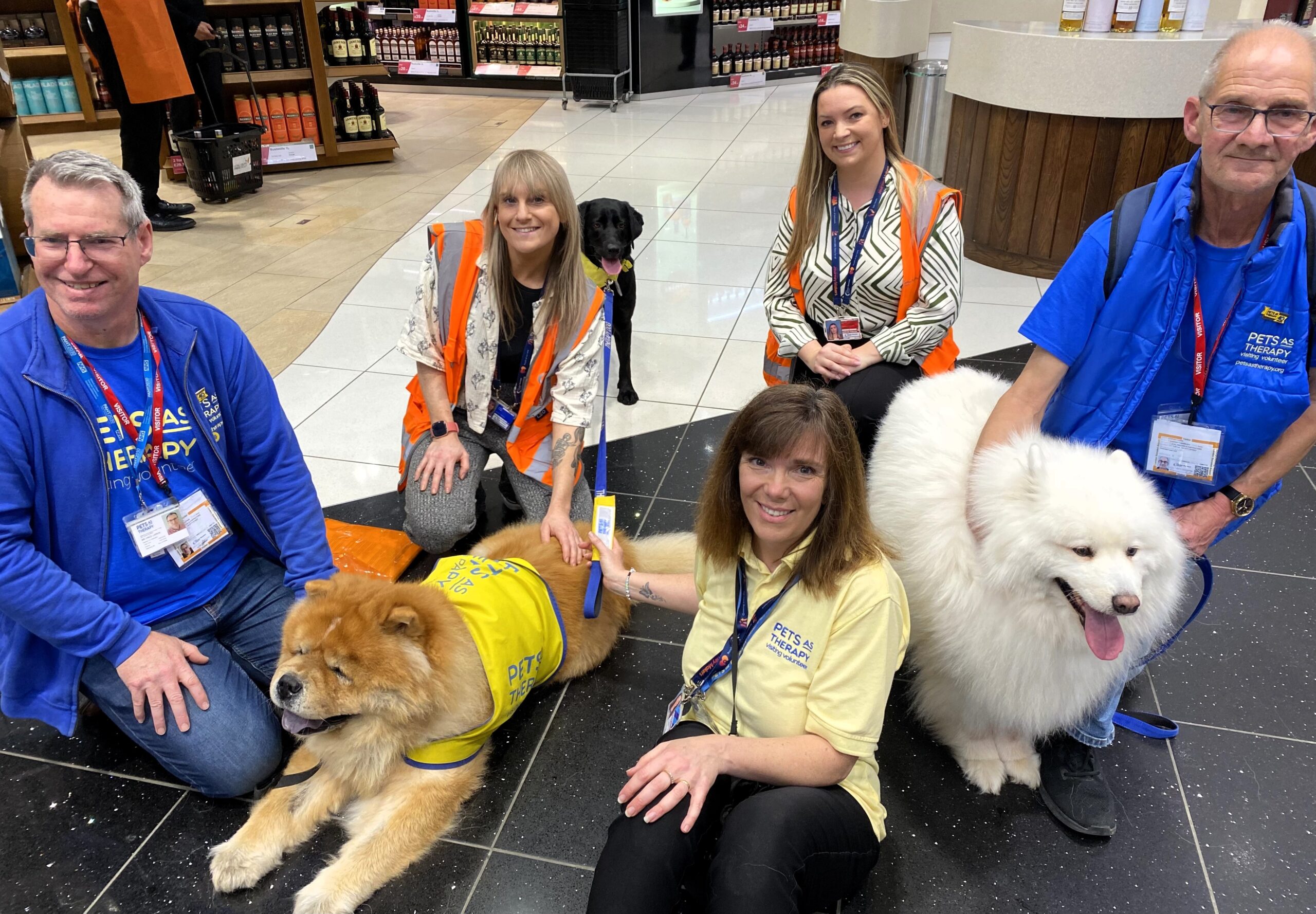 Pets As Therapy visit London Stansted