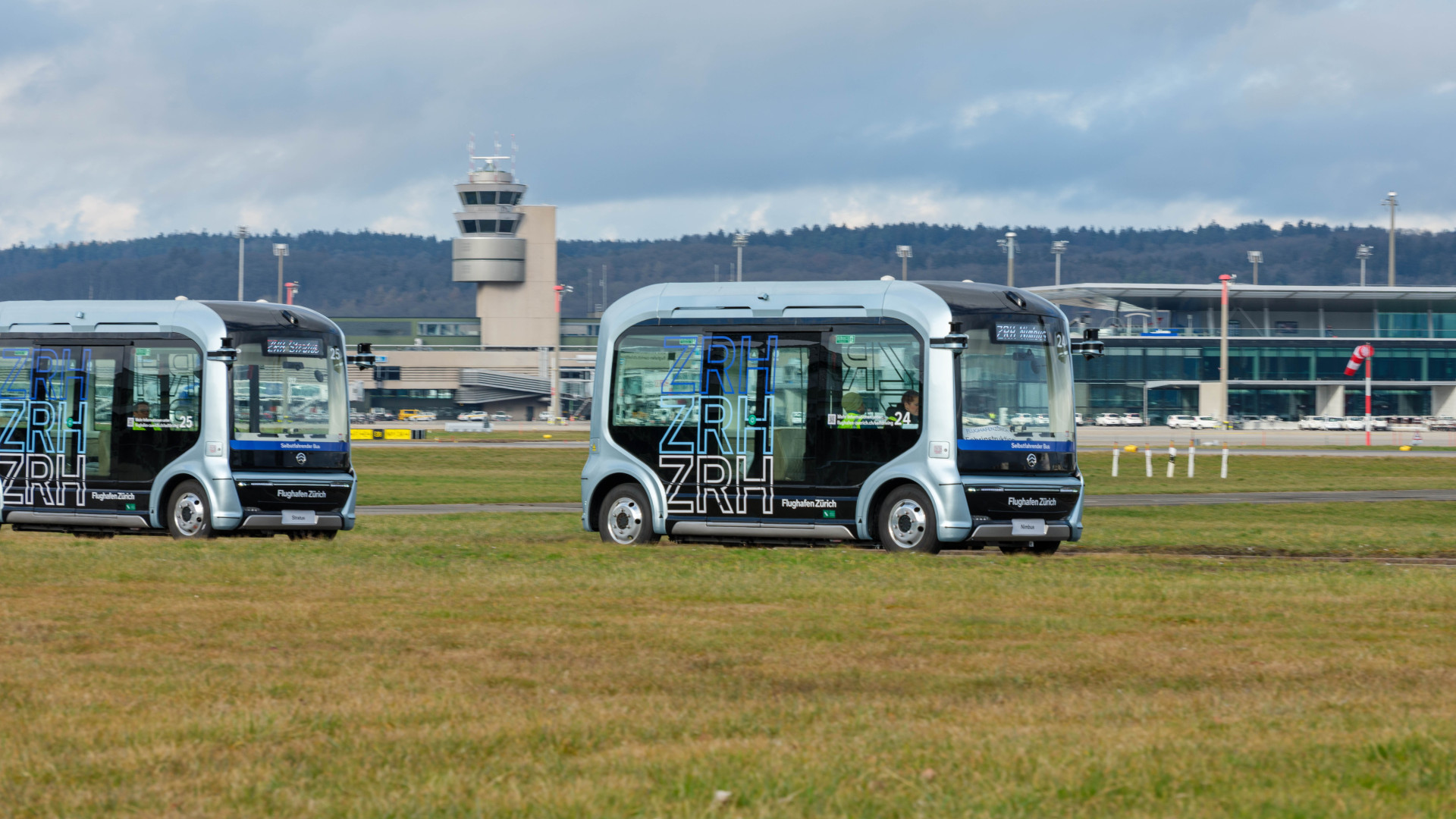 Shuttle buses at Zurich Airport