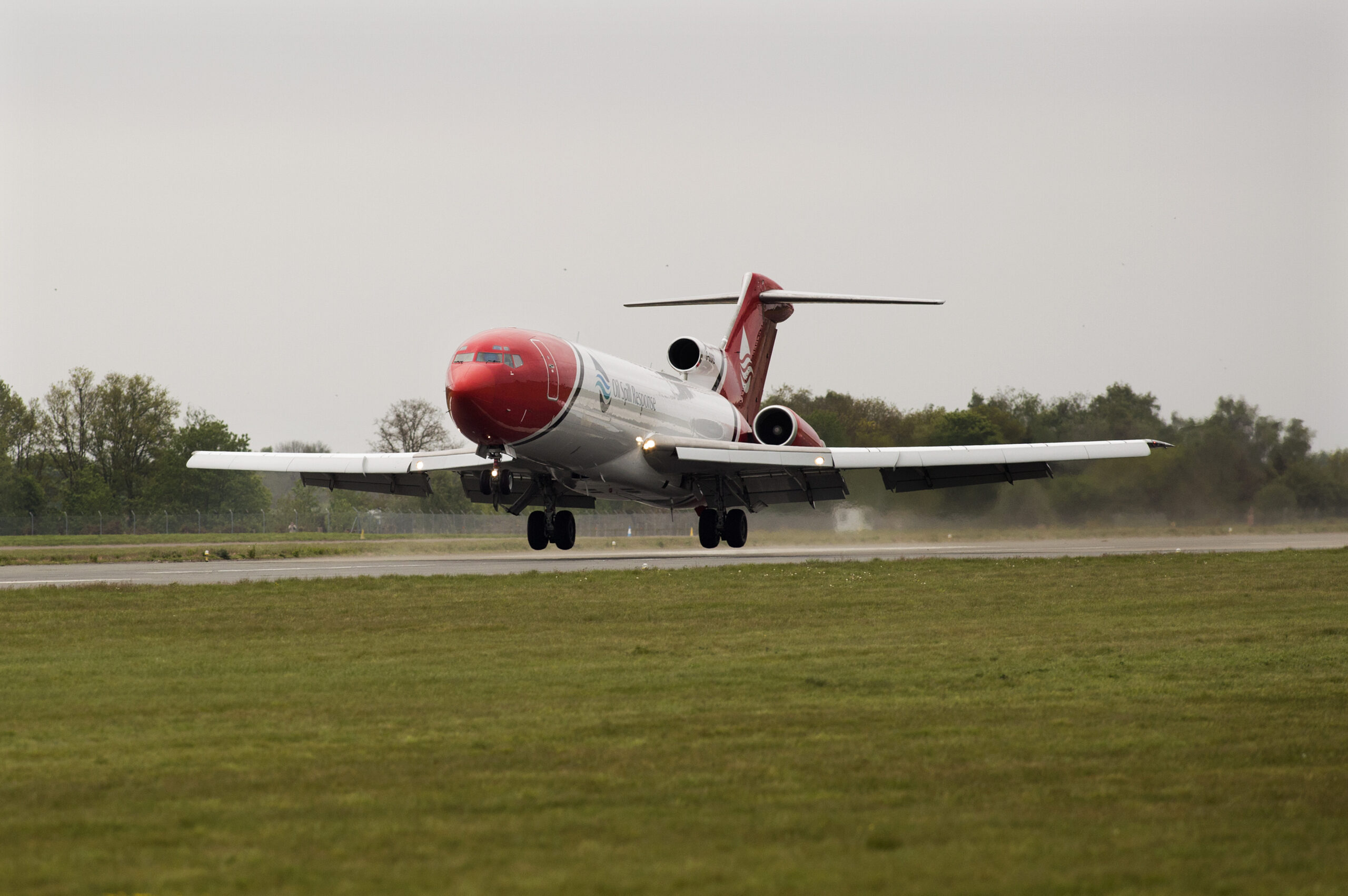 2Excel Aviation's Boeing 727 has become the first large jet to land at Doncaster Sheffield since DSA closed in 2022