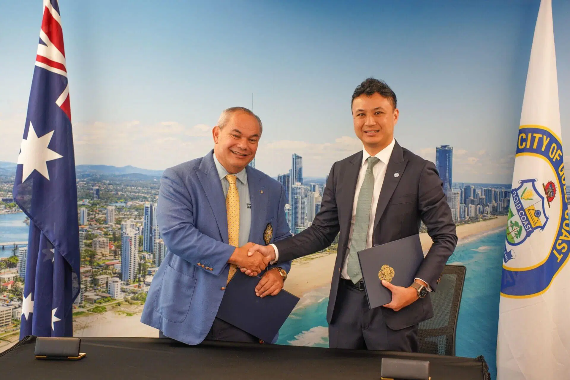 Tom Tate, Mayor of the City of the Gold Coast; Yun Yuan Tay, Head of APAC, Skyports Infrastructure