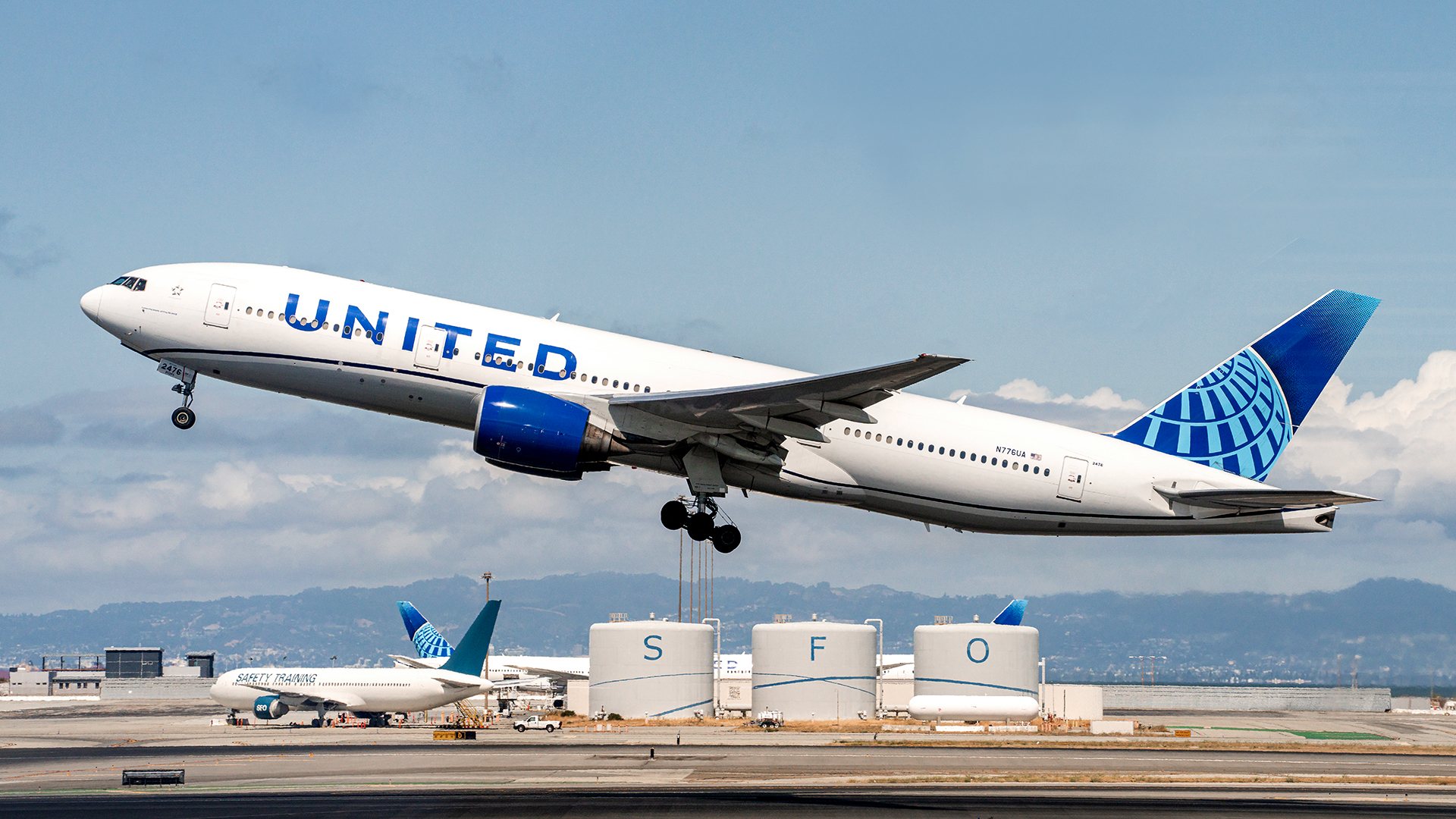 The first Starlink-equipped widebody transatlantic flight left Newark/New York on 22 June 