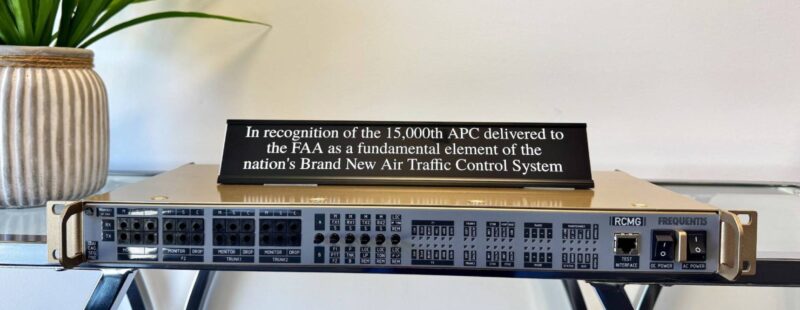 Recognition plaque