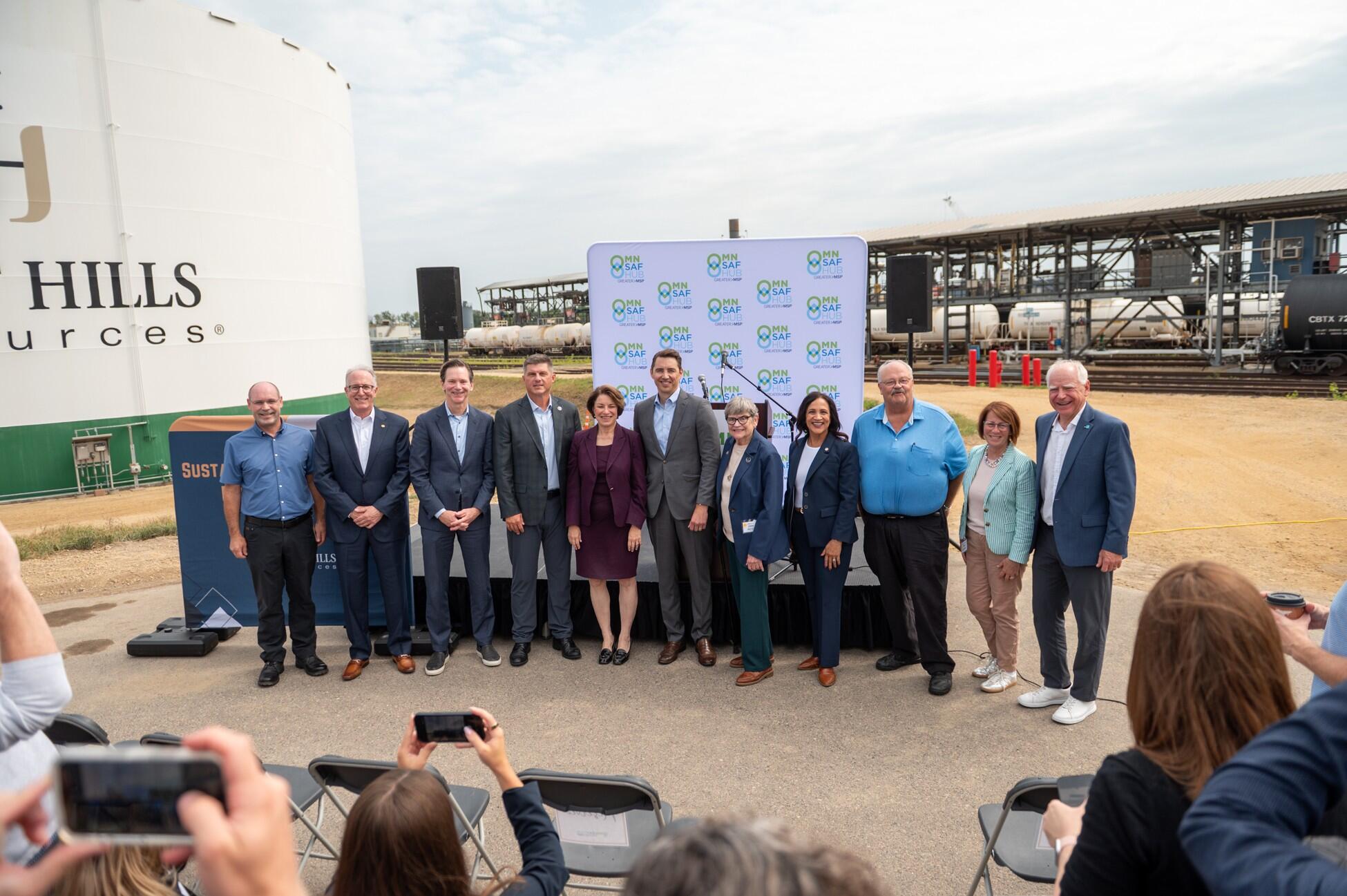 Delta joins Minnesota leaders to celebrate opening of new SAF blending facility serving MSP